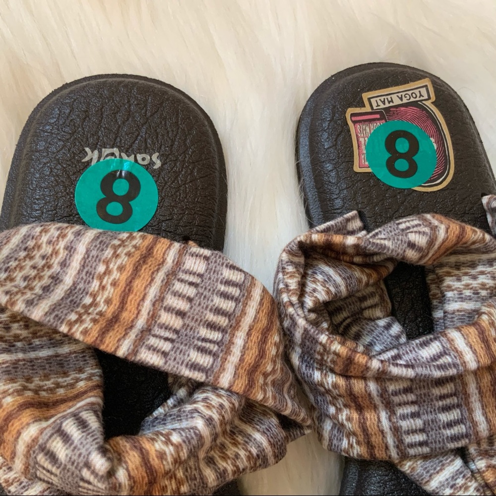 Sanuk Yoga Mat Sandals - Size 8 - Picture 5 of 7